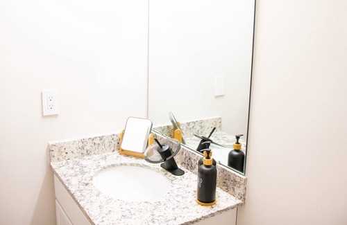 Whittaker Apartment | With Contactless Check-In, Premium Amenities & Dedicated Entrance & Bathroom