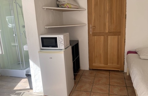 7th Arrondissement Apartment | With or without a car: shops, beaches, town centre, transport etc.