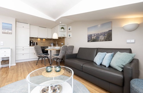 Gohren Apartment | With sea view and balcony, use of swimming pool and sauna - Sea view apartment 28