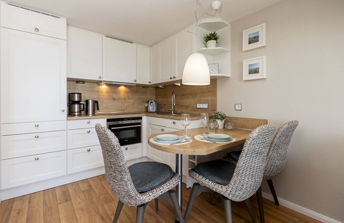 Gohren Apartment | With sea view and balcony, use of swimming pool and sauna - Sea view apartment 28