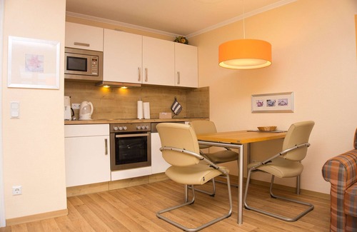 Gohren Apartment | With sea view and balcony, use of swimming pool and sauna - Sea view apartment 37