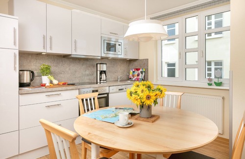 Gohren Apartment | With sea view and balcony, use of swimming pool and sauna - Sea view apartment 21