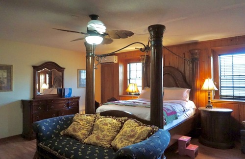 St. Cloud Resort | With tree house, Surprising Tropical-style resort
