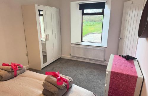 Stromness House | Withi-Gill - Cottage - Bay of Ireland Views