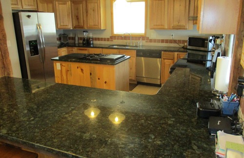 Ashton House | Within 1 hour of Yellowstone National Park - Sleeps up to 30