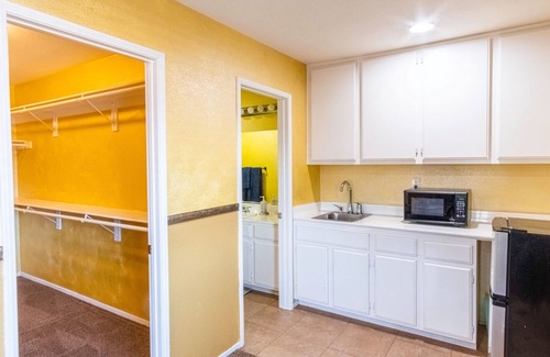 San Jacinto Apartment | Within short driving distance, of Palm Springs, Idyllwild, and Soboba casino.