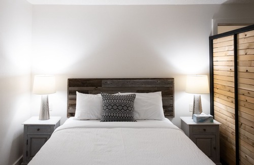 Wakefield Bed & Breakfast | Within the village of Wakefield, nestled among six acres of forest and ponds.