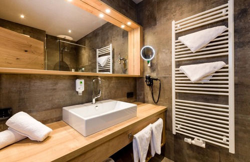 Holzgau Hotel | Wohlfühlhotel Berg Heil