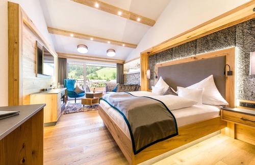 Holzgau Hotel | Wohlfühlhotel Berg Heil