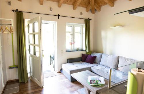 Kindenheim Apartment | "Wohnen im Garten der Sinne"