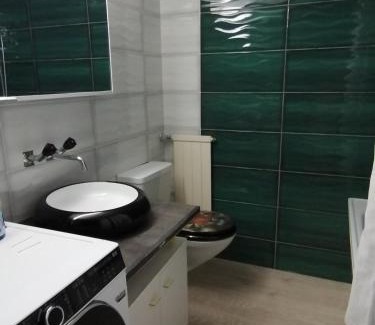 Lostorf Apartment | Wohnung 53m2 möbliert mit Internet TV Küche & schöner Aussicht in zwischen Olten und Aarau