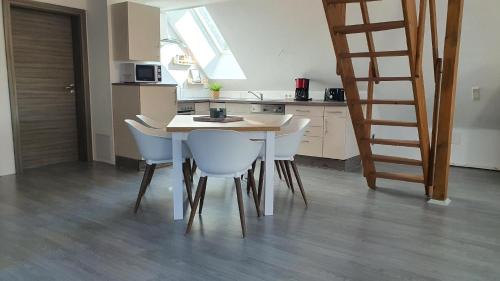 Sillens Apartment | Wohnung in Sillens mit eigener Terrasse