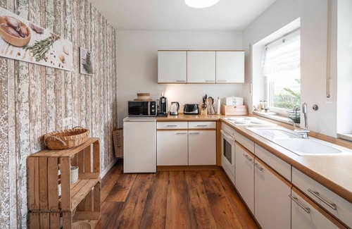 Sondheim Apartment | Wohnung mit Ebenerdiger Regendusche und Kostenfreiem Wlan
