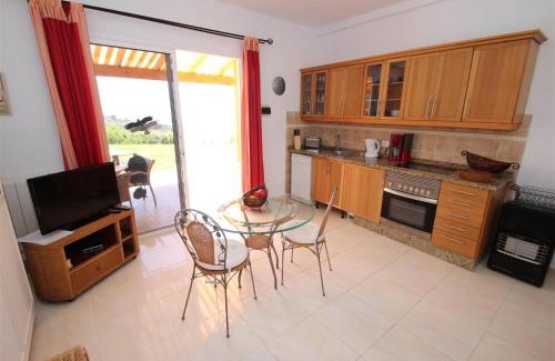 Chio Apartment | Wohnung Paloma Mit Terrasse Und Gemeinschaftspool