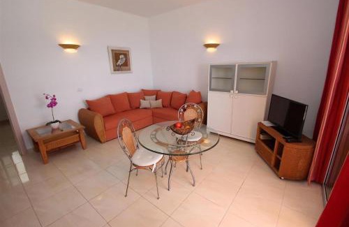 Chio Apartment | Wohnung Paloma Mit Terrasse Und Gemeinschaftspool