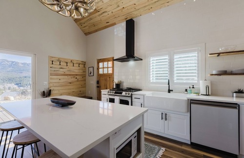 San Juan River Village House | Wolf Creek Riverside Chalet NEW BUILD