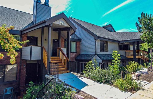 Wolf Creek Apartment | Wolf Creek Village, a VRI resort
