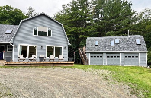 Hillsdale House | Wolf Hill Acres: A Charming & Modern Country Home