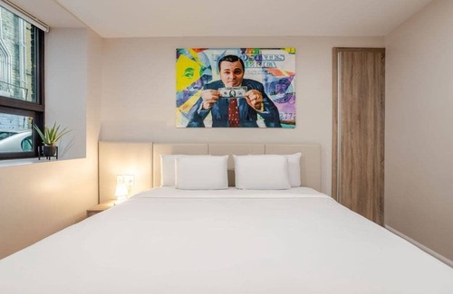 Gay Village Hotel | Wolf King – Downtown Urban Stay