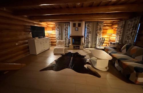 Gura Raului House | Wolf's House