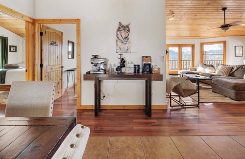 Fairplay House | Wolfe Retreat - 4-bdrm house with epic mountain views, gym, sauna & hot tub