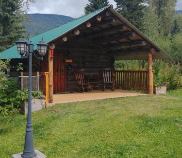 Clearwater Bed & Breakfast | Wolfwood Guest Ranch