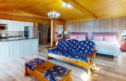 Wollaston Villa | Wollaston Castle
