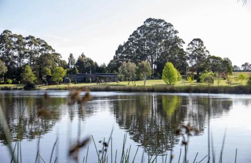 Lyonville House | Wombat Edge - Daylesford Region