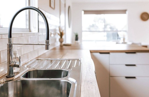 Swansea House | Wombat Hollow - Freycinet Holiday Houses