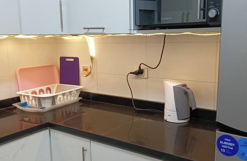 Warraq al Arab Apartment | Women only, Master Room in Compound one kattameya