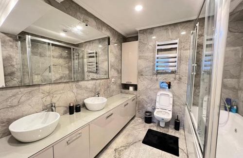 Gumussuyu Mahallesi Apartment | WONDER HOMES - Astounding Sea View& Luxury Unit Taksim Square