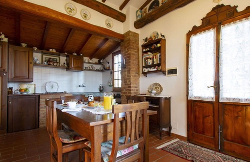 Palaia House | Wonderful private villa for 2 people with TV and terrace