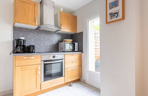 Commes House | Wonderful private villa for 4 people with WIFI, TV, terrace, pets allowed and parking