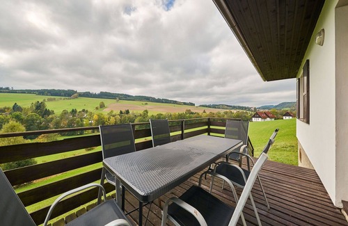Starkov House | Wonderful private villa with pool, WIFI, TV, patio, pets allowed, panoramic view and parking