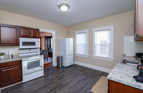 Lakewood Apartment | Wonderful 1 Bd Ideal for Traveling Professionals!