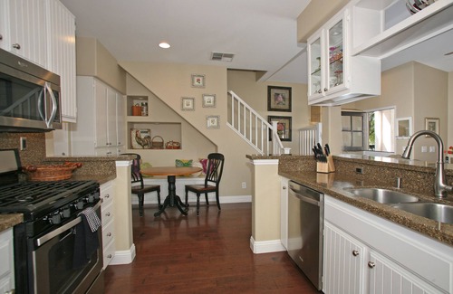 Orchard Hills House | Wonderful 2 Bedroom Home in Irvine! Great for Long Visits or Corporate Housing.
