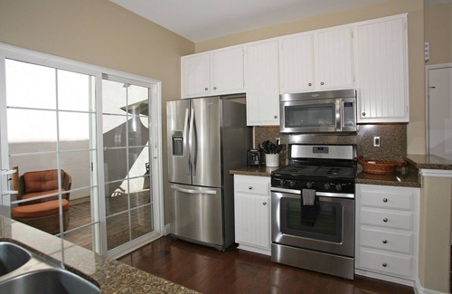 Orchard Hills House | Wonderful 2 Bedroom Home in Irvine! Great for Long Visits or Corporate Housing.