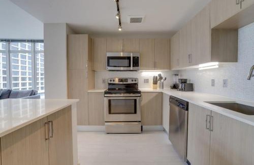 Crystal City Apartment | Wonderful 2BR Apartment at Crystal City