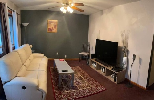 Westland House | Wonderful 3 bedroom home close to everything
