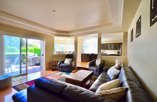 Kennydale House | Wonderful 3-bedroom house in Renton, 15 min from Seattle, 2 min to Coulon Park