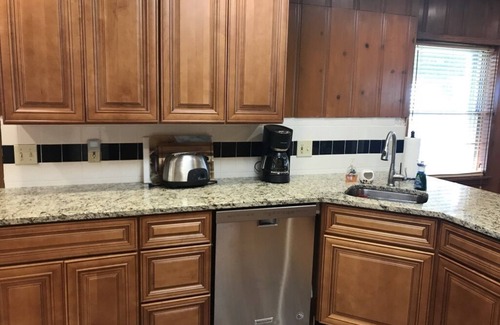 Vermilion House | WONDERFUL 3 BEDROOM LAKEFRONT HOME WITH GREAT NEIGHBORHOOD PARK