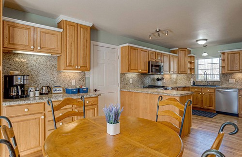 Briargate Cottage | Wonderful 4 bedroom home in a rural neighborhood, but close to everything!
