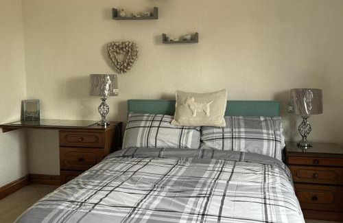 Wing House | wonderful 4 bedroom cottage sleeps 8