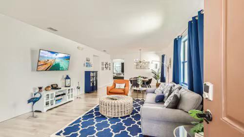 Windwood Bay House | Wonderful 4bd House Private Pool & Near Disney