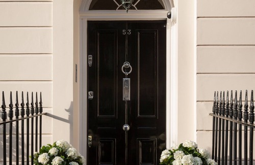 Belgravia House | Wonderful 5 Bedroom Home in Lower Belgrave Street