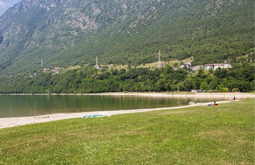 Bagolino Apartment | Wonderful apartment with a view of Lake Idro.