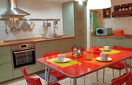 Historic Center Apartment | Wonderful apartment in Bologna center, 1615 sq.ft, bright and comfortable