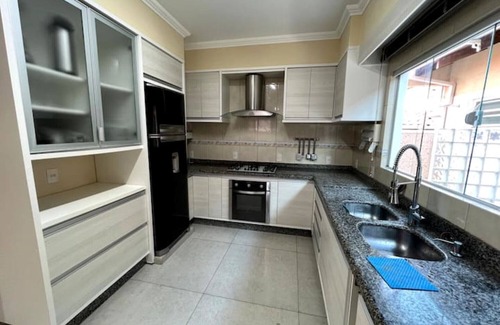 Enseada House | Wonderful high standard furnished townhouse on the beach