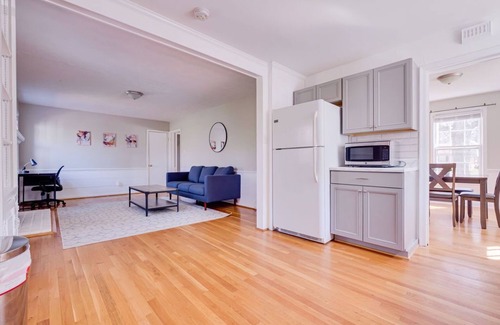 Tuckahoe House | Wonderful, cozy fully furnished home! Large, private back yard!