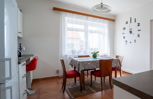 Kolin 2 House | Wonderful private villa for 5 people with WIFI, TV, terrace, pets allowed and parking